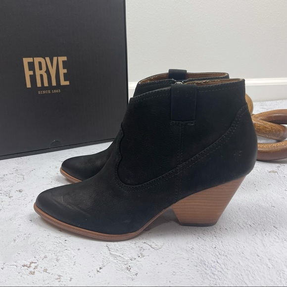 Frye Rory Boots - Picture 4 of 5